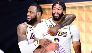 Newsnow aims to be the world's most comprehensive l.a. Nba News Lebron James Plant Titelverteidigung Mit Verjungten Los Angeles Lakers