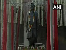 Livetv is a free website for live sport streams, sport videos and live score. Narendra Modi Unveils Statue Of Former Pm Atal Bihari Vajpayee In Lucknow News Live Tv India