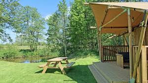 De kampeerbeleving van vroeger, maar dan met hedendaagse, luxe faciliteiten: Glamping In Holland Beerze Bulten