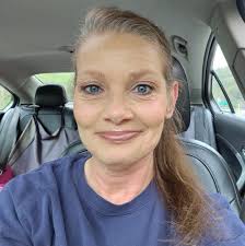 Dolly Parton recounts the famous story of a bear from Pigeon Forge for  Jimmy.