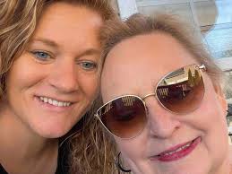 Fundraiser for Sandra Noe by Katie Branam : Helping mom out