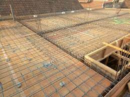 Plat lantai kayu umumnya dibuat dari rangkaian papan kayu yang disatukan menjadi kesatuan yang kuat, sehingga membentuk bidang injak yang luas. Inilah Definisi Dan Fungsi Plat Lantai Beton By Asiacon