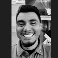 Ernesto Longoria's Instagram, Twitter & Facebook