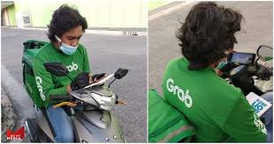 Contoh kertas kerja tahun 6 kelolaan panitia sains. Kerja Sambil Belajar Abang Grab Sempat Hadir Kelas Online Salin Nota Atas Motor