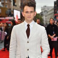 He was seen in 'the old guard', 'the devil all the time' and now, as a chess champion in netflix's 'the queen's gambit.' Harry Melling In The Queen S Gambit Harry Potter Star In The Queen S Gambit