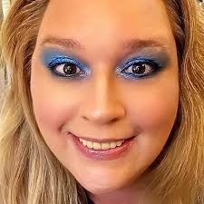 Brandi Waugh's Instagram, Twitter & Facebook