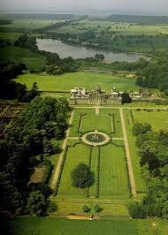 Castle Howard In Yorkshire England Yes Please Though In My Hands The Front Garden Would Be A Massive Kitchen Garden O Castle Howard English Castles Castle
