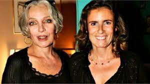 C'est dans son entretien avec gala que lisa azuelos s'ouvre sur son enfance et ses parents. Marie Laforet Sa Fille Lisa Azuelos Lui A Pardonne Ses Choix Gala
