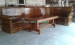 Balok kayu yang telah dilewati oleh penyeberang dipindahkan kedepan agar penyebrang bisa sampai ke garis finish. Kursi Sudut Kayu Tanpa Ukir Ukiran Ukiran Hanya Ada Disini