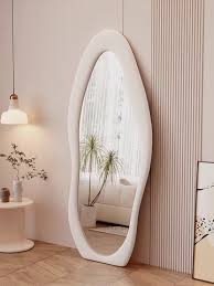 Modern Mirror Design: 5 Reasons Why You Need a Wavy Mirror