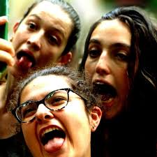 US mid-terms: The teenagers partying with postcards