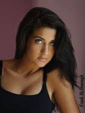 Becca Knowles's Instagram, Twitter & Facebook