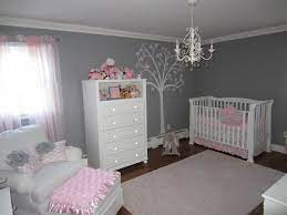 This romantic gray boasts faint feminine undertones of pink and purple, softening the tone and creating a warming effect without making the shade seem muddy or gloomy. Entwurfe Idealer Ideen Baby Madchen Baum Weiss Verschneiten Erstaunliche Schlafzimmer Farben Pink Und Grey Baby Room Decor Pink And Gray Nursery Pink Girl Room