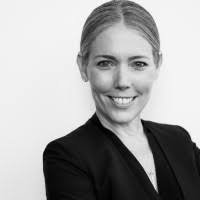 Laurie Enright's Instagram, Twitter & Facebook