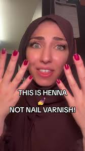 How to Apply Henna