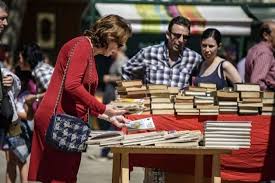 La fiesta surgió en 1926 pero con otro día fijado. Por Que Se Celebra El Dia Del Libro El 23 De Abril Literatura