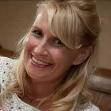 Faye Hayden's Instagram, Twitter & Facebook