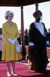 In Oman Queen Elizabeth Queen Hat Queen Pictures