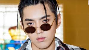 With tenor, maker of gif keyboard, add popular kris wu animated gifs to your conversations. Chinese Canadian Artist Kris Wu