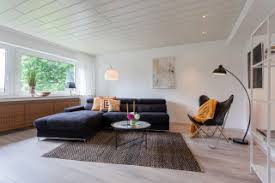 Eine individuelle note sorgt für ein gemütliches, harmonisches zusammensein, das durch moderne leinwandbilder gestärkt wird. 75 Moderne Wohnzimmer Ideen Bilder Juli 2021 Houzz De