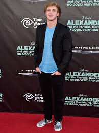 He first gained fame through videos shared on the internet video service vine, in which the athletic paul engages in physical comedy, including slapstick pratfalls and public splits.paul later logan paul height in cm: Logan Paul Height Weight Body Measurements Shoe Size Age Family Facts