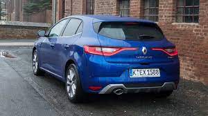Inside, 'gt line' badging can be seen on the dashboard trim strip, head rests and front door sills. Der Neue Renault Megane 2016 Soll Der Kompakte Wieder Punkten Neue Wege Autos Erste Hilfe