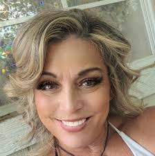 Glenda Mcmahan's Instagram, Twitter & Facebook