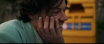 Review Harry Styles Golden Music Video Filled With Light Soaked Joy The Baylor Lariat This is harry styles in tiny yellow shorts. review harry styles golden music
