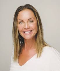 Dustin Thelen's Instagram, Twitter & Facebook