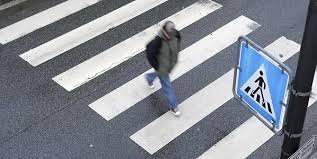 Alltagsfrage Was Fussganger Am Zebrastreifen Durfen Und Was Nicht Kolnische Rundschau