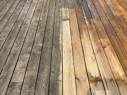 Enlever Des Taches Sur Du Bois Noirci Astuces Pour Du Bois Comme Neuf Degriseur Bois Nettoyer Terrasse Bois Nettoyer Terrasse