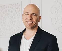 Glenn Rottmann's Instagram, Twitter & Facebook