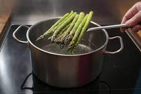 Maybe you would like to learn more about one of these? Asparagi Lessi Trucchi E Consigli Per Prepararli Al Meglio