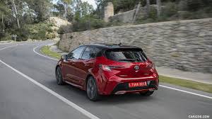 The 1.8 litre hybrid provides the smooth, silent drive you'd expect from a toyota. 2019 Toyota Corolla Hatchback Hybrid 2 0l Red Bitone Eu Spec Rear Three Quarter Hd Wallpaper 35