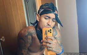 Decreases the penalty that comes from shooting after pump fakes. Nba Star Jordan Clarkson S New Hairstyle Has Fans In Shock