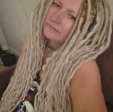 What are good snack options between meals?