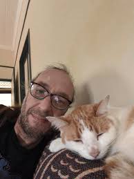 Hi all! Just looking to make new connections/friends. Recently separated  and looking to find my sparkle again. This is me with one of my cats Momo  whom I miss dearly.