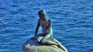 Maybe you would like to learn more about one of these? Die Kleine Meerjungfrau Im Hafen Von Kopenhagen