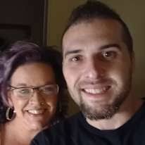 Female housemates in Massillon, OH