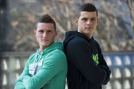 Jeder neue spieler muss bei gladbach seinen kollegen ein lied vorsingen. Schweiz Gegen Albanien Ist Das Bruder Duell Der Xhakas