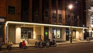 61 lincolns inn fields london, london, wc2a 3jw united kingdom ~0.32 miles northeast of covent garden ~5 minute walk. London Covent Garden Hub By Premier Inn Hotels