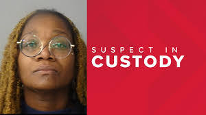 Aisha Schwartz's Instagram, Twitter & Facebook