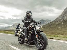 Now, though, the wraps are off. All New Harley Davidson Sportster S Breaks Cover