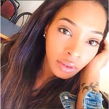 Stella Russell (@StellaR77663562)