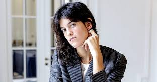 Feb 2, 2021 3 minutes. Suzanne Lindon Sur Sa Carriere Beaucoup De Gens Penseront Immediatement Fille De