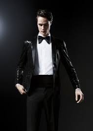 Parcourez notre sélection de costumes homme : Costumes De Marie Zara Le Futur Marie