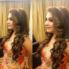 Stunning Bride On Her Engagement Makeupby Makeupbyvishalk Hairby Ritikahairstylist Hairstyle Wedding Engagm Front Hair Styles Hair Styles Long Hair Styles