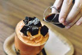 Rasanya nggak kalah dari es kopi yang lagi hits, tuh! Minuman Jelly Segar Pengganjal Lapar Yang Digemari Dan 8 Resep Untuk Dicoba Di Rumah