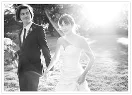 The comedian, actor and producer's death was confirmed in a statement issued by his manager on behalf of his wife and family. Aimee Trevor Brooklyn Botanical Garden Wedding Wedding Real Weddings