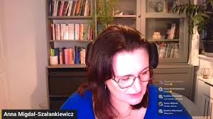 Większość kobiet myśli, że boi się pieniędzy, zmian albo samotności., A  prawda jest inna., Boimy się nie tego, co może się wydarzyć…, tylko tego,  kim będziemy, gdy przestaniemy żyć w znanym ...